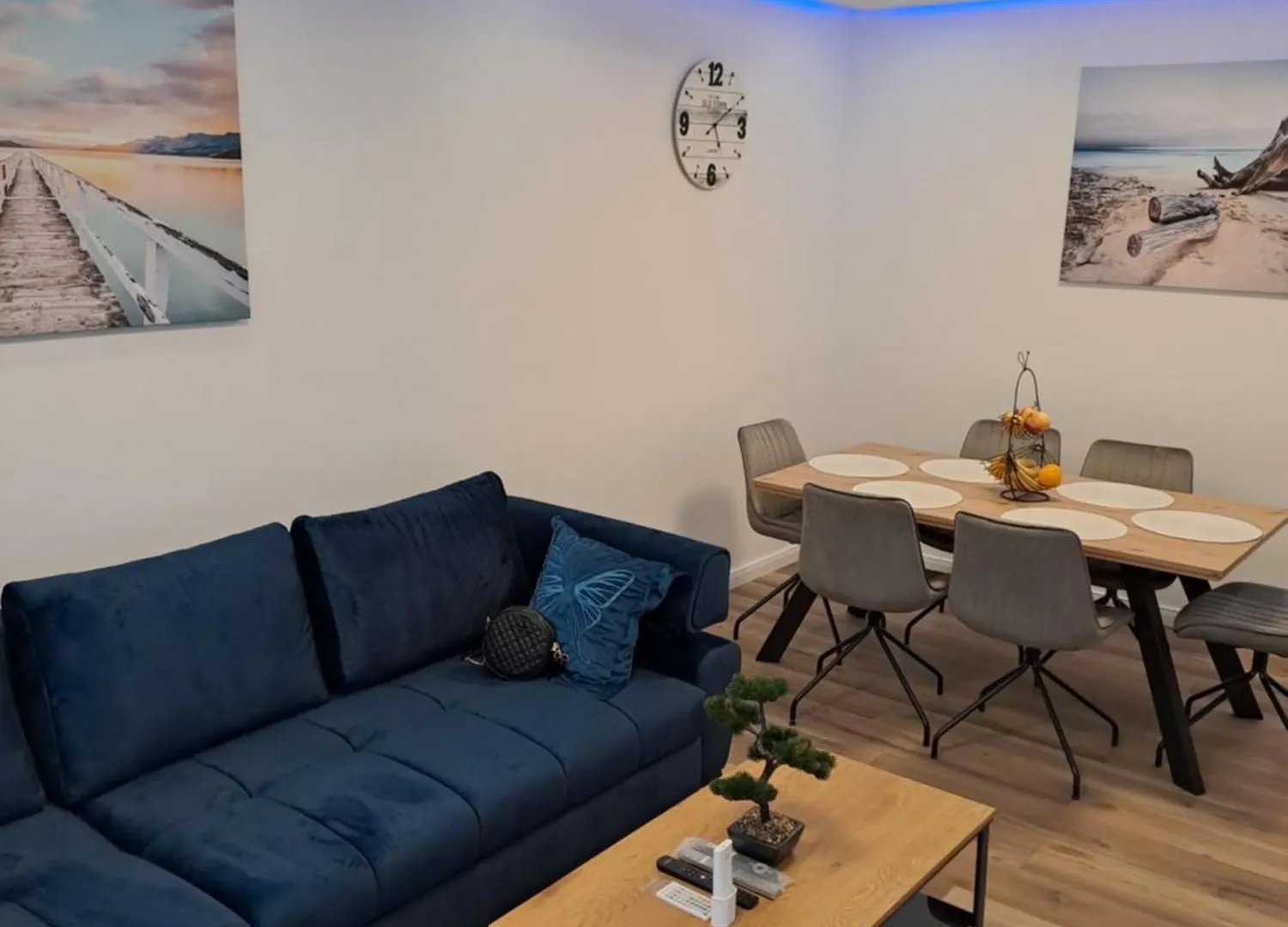 Sunny Moon Apartment Split